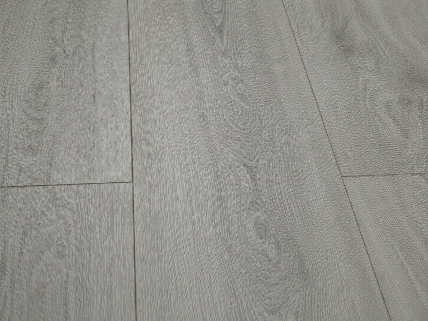 Roccia Gris detalj poda